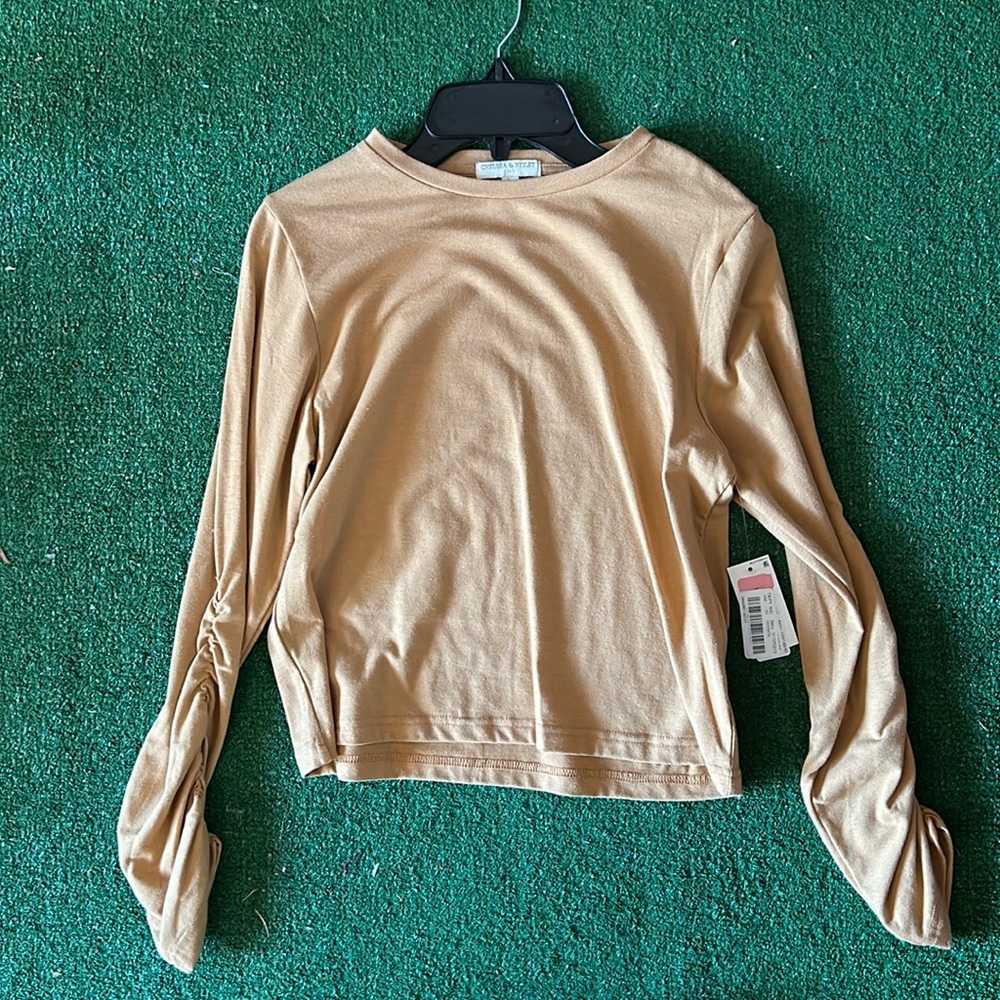 Chelsea & Violet Girls Large long sleeve tshirt